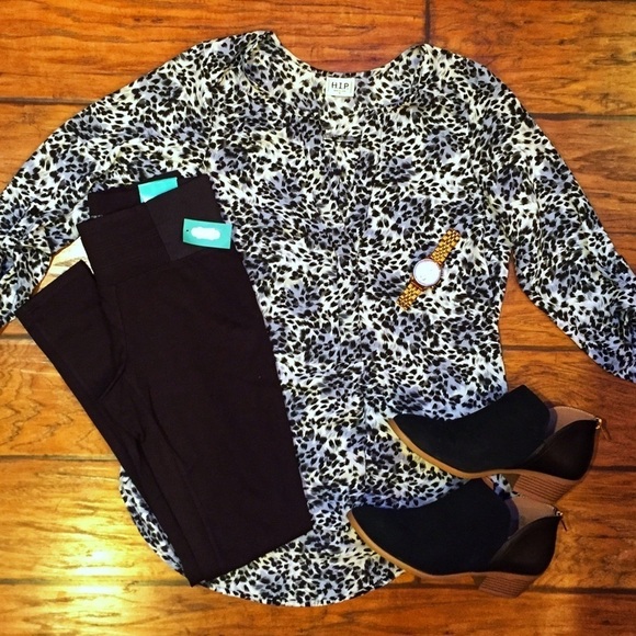 Leopard Print Button Up Long Sleeve Blouse Cuffed Office Small - Picture 6 of 11